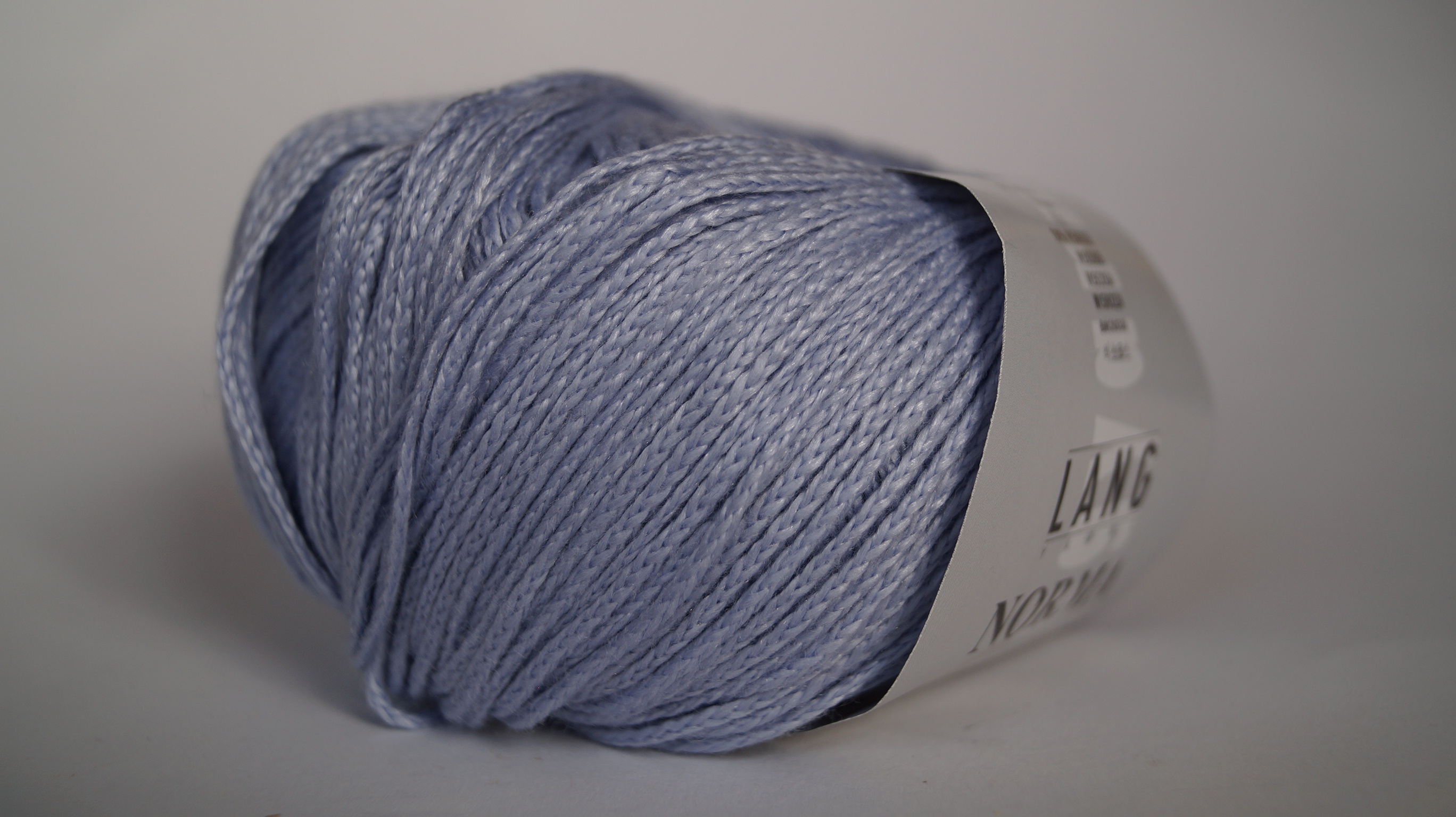 DSC02078 Lang Yarns Norma:Farbe 07 graulila hell - 50g