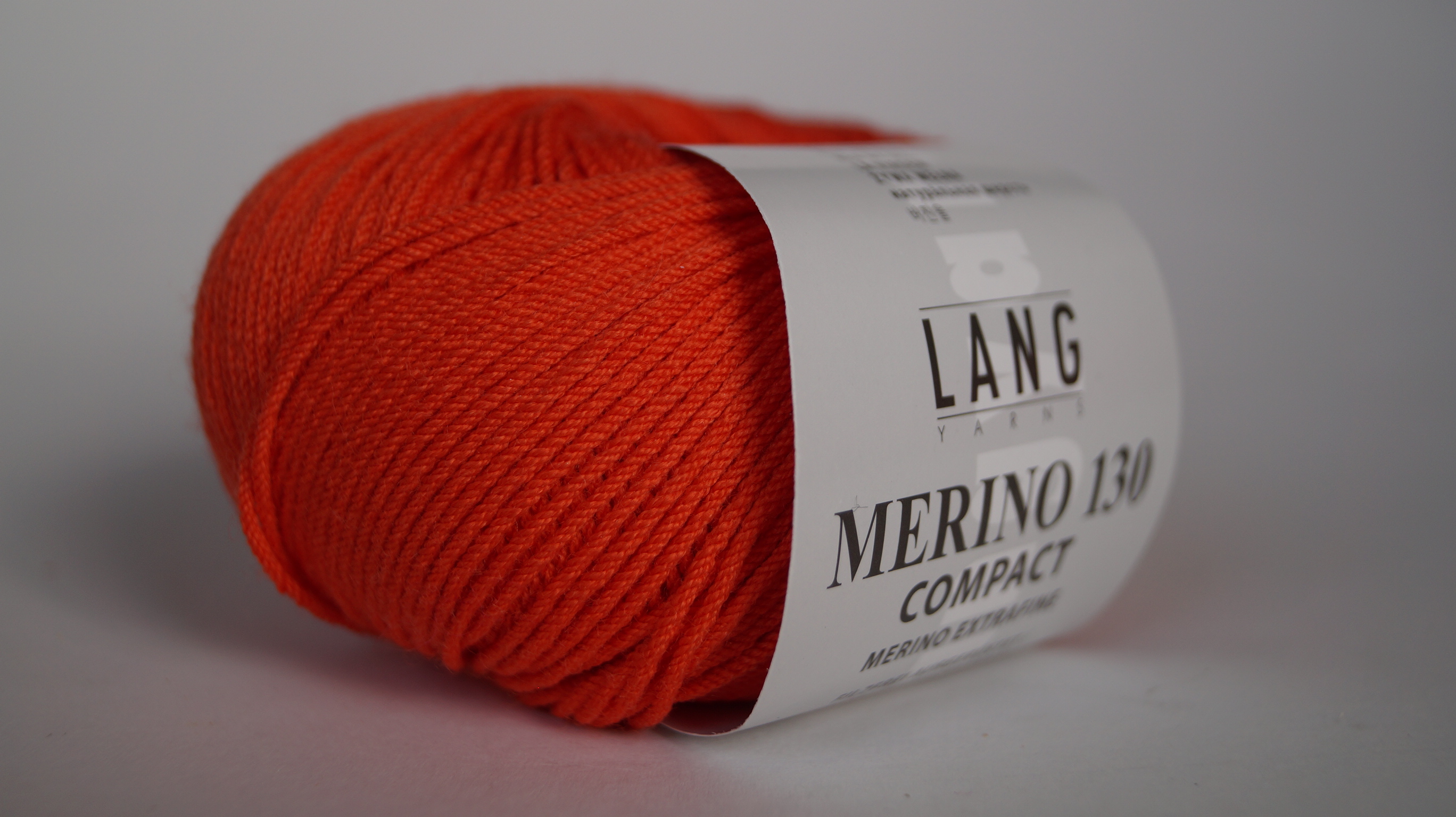 Lang Yarns Merino 130 Farbe 61 leuchtend orange