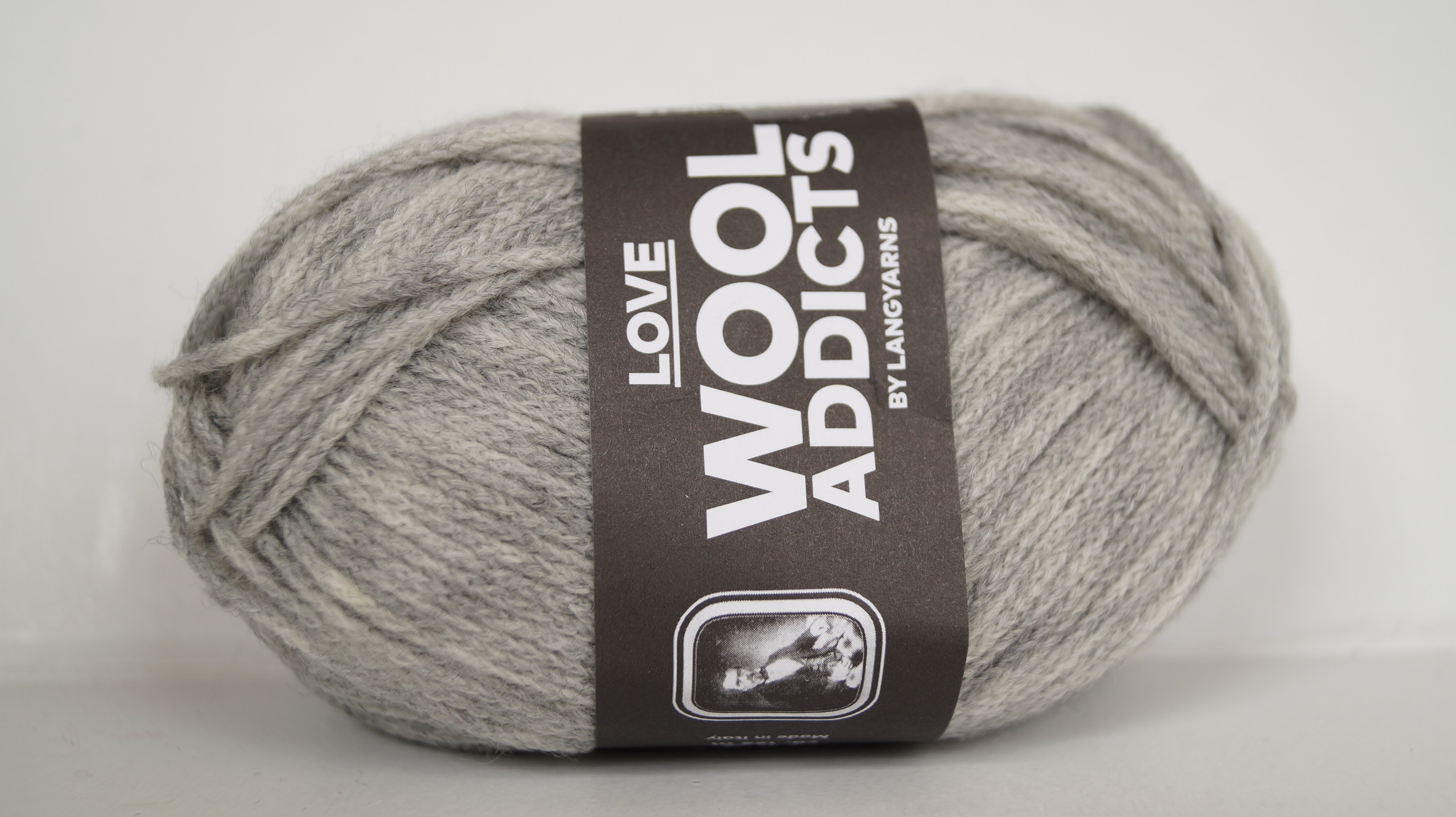 Lang Yarns Love wool addicts
